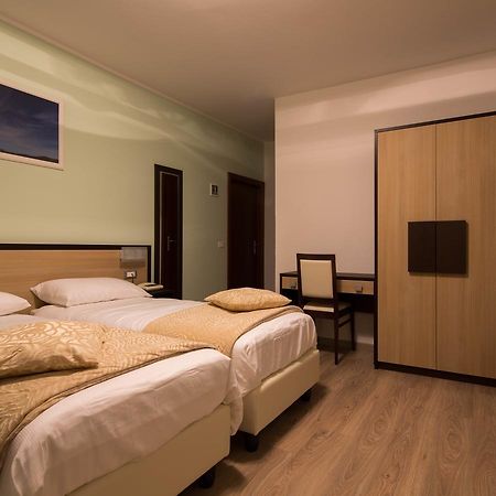 Albergo Ristorante Bismantova Castelnovo ne' Monti Dış mekan fotoğraf