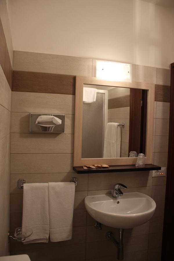 Albergo Ristorante Bismantova Castelnovo ne' Monti Dış mekan fotoğraf